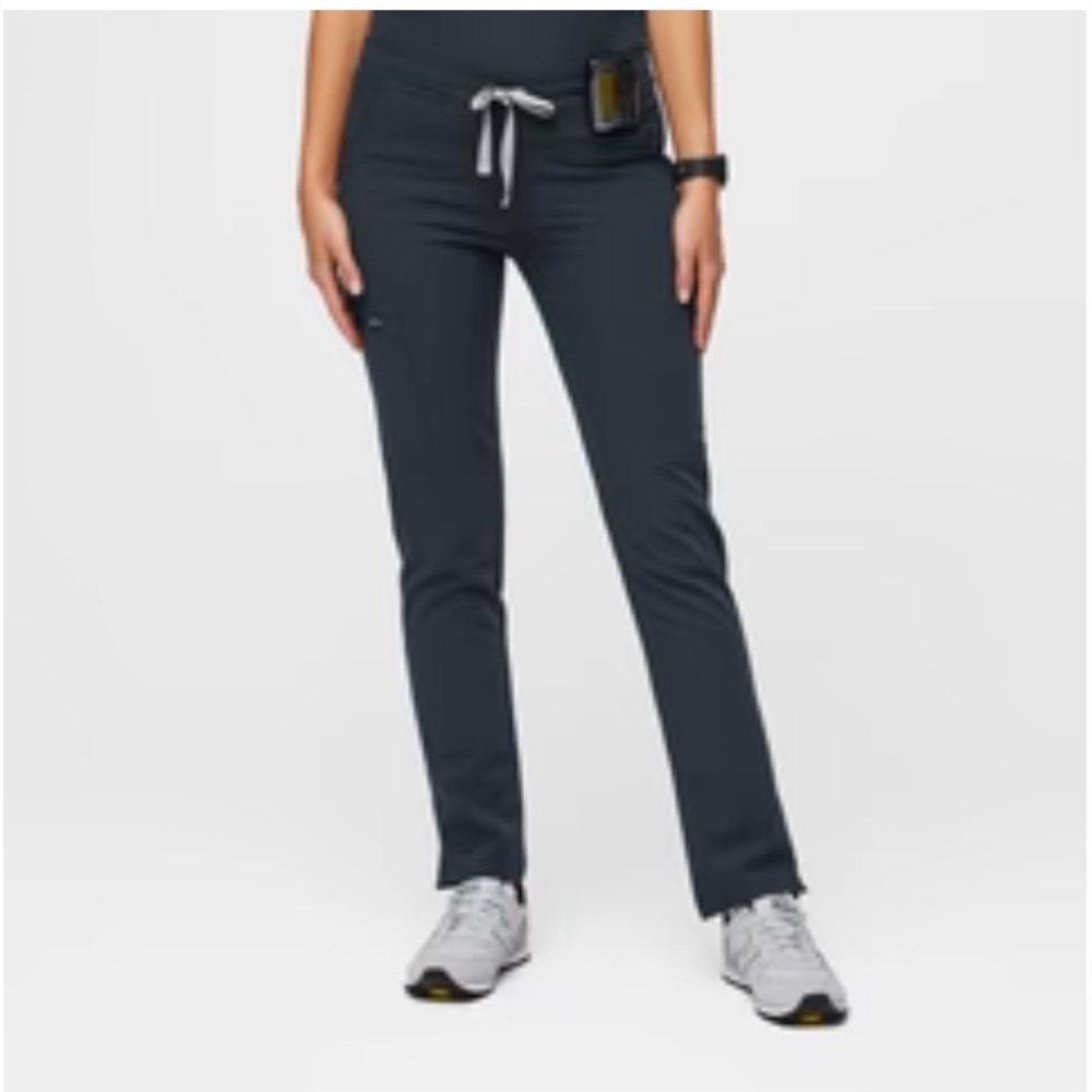 Figs Women's Charcoal V-Neck uniform top and pants stretchy - Picture 2 of 7